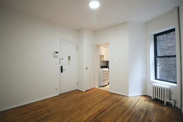 Rented by Bold New York | media 17