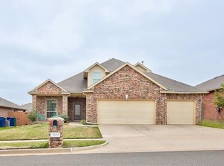 11244 NW 97th St, Yukon, OK 73099