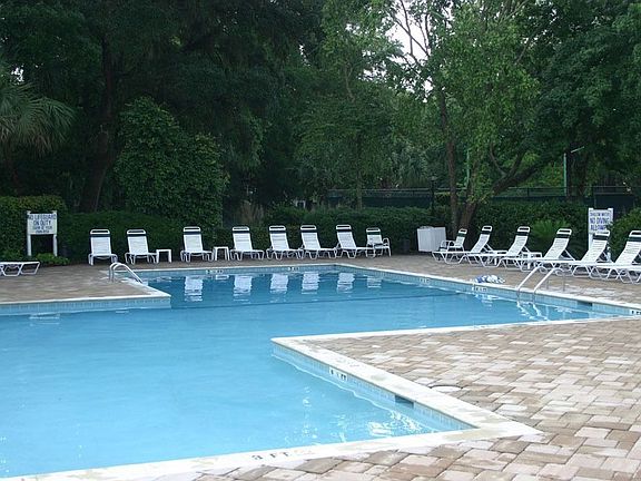 3rd image of 70 Shipyard Dr APT 213