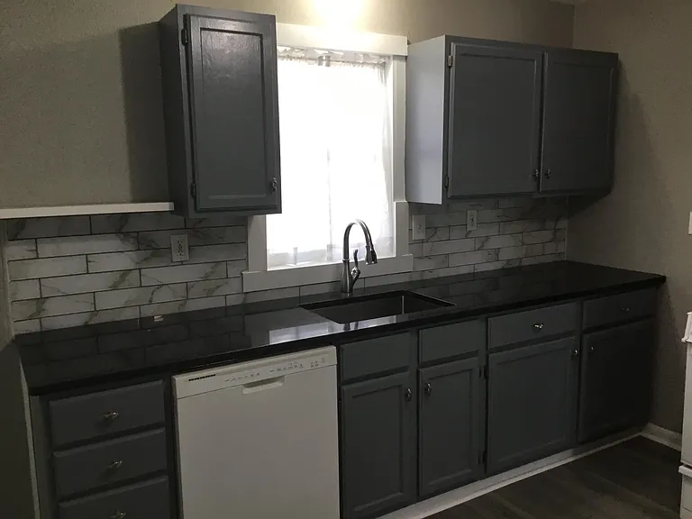 111 W Morse Ave — Photo 9