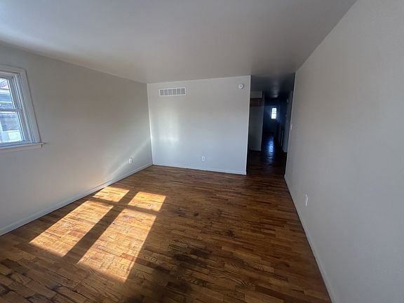 4th image of 1613-1615 W South St APT 1615-1
