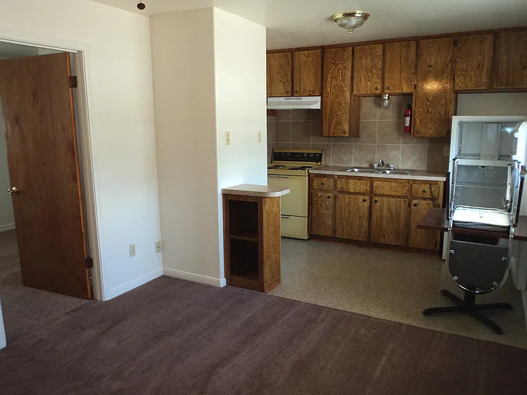 Monaghan Apartments — Photo 6
