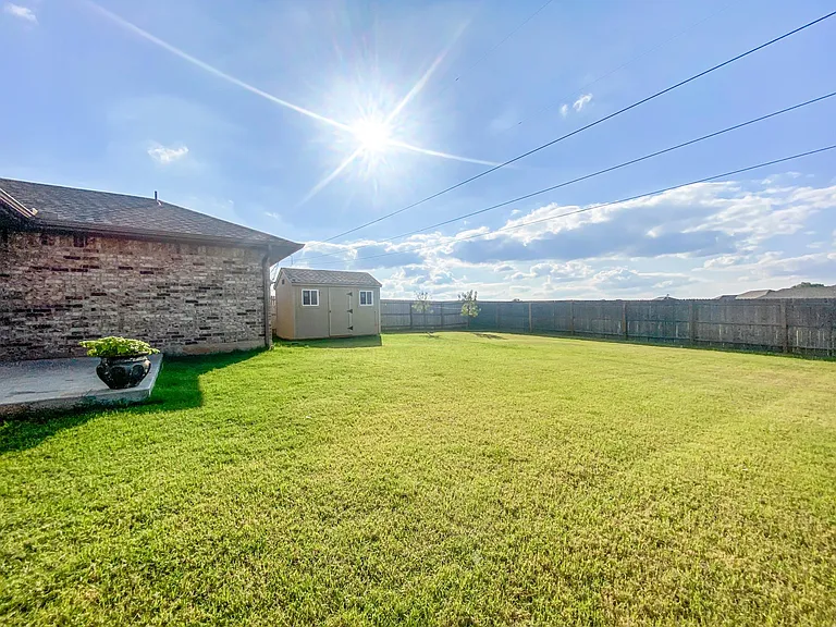 9633 Ashford Dr — Photo 14