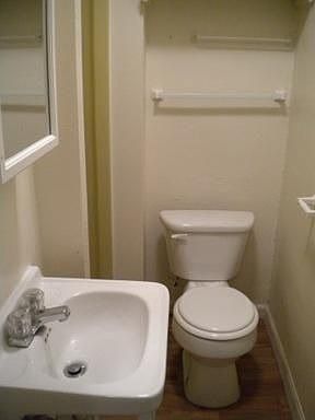 3rd image of 114 N Mission St APT 11