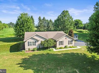 1030 Fox Run Ter, Hanover, PA 17331