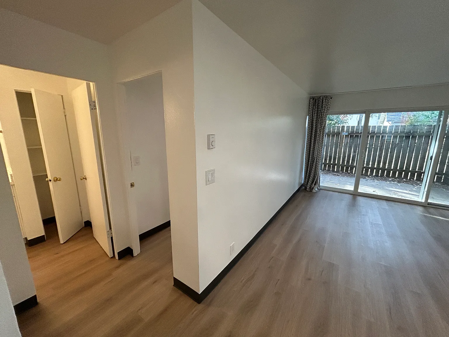 1 bed, 650 sqft, $900 — Photo 1