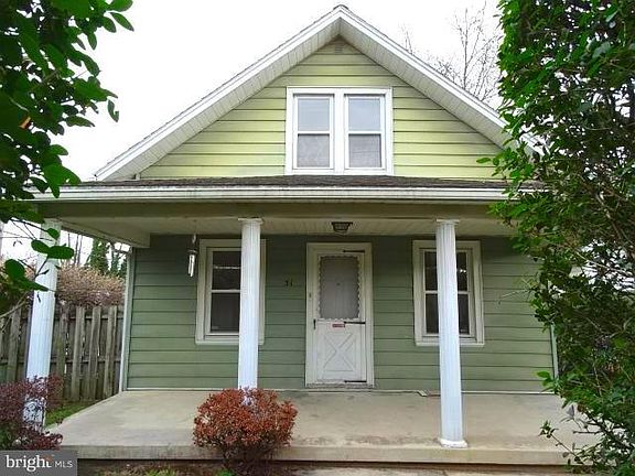 2nd image of 31 Hokes Mill Rd
