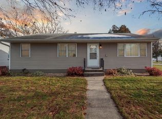 2039 Pioneer Dr, Beloit, WI 53511