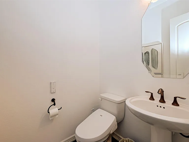 39 Marino Dr — Photo 45