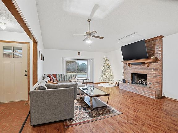 4th image of 6109 Westpark Dr