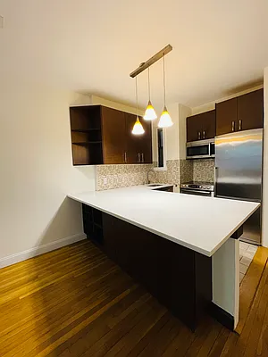 Rented by Compass | media 9