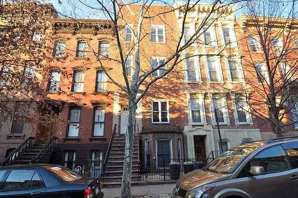 Rented by Corcoran | media 23