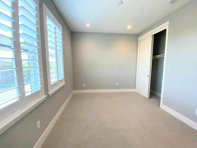 645 E Evelyn Ave — Photo 11