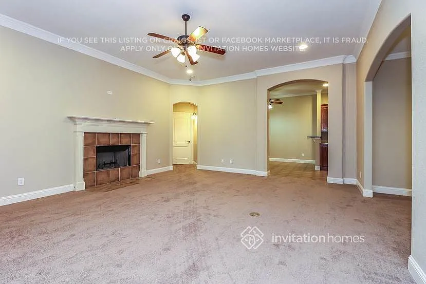 321 Merced St Burleson, TX 76028 — Photo 4