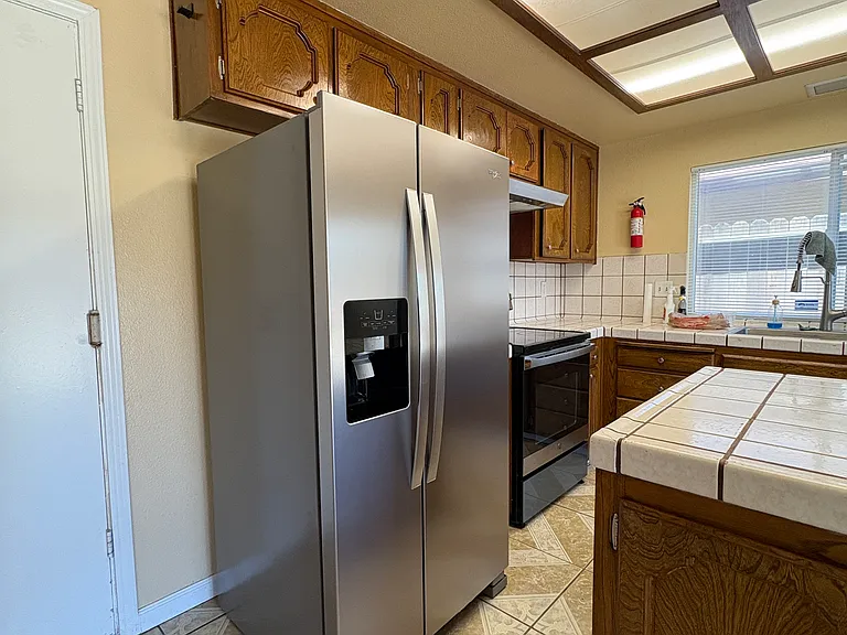 4220 W Corona Ave — Photo 8
