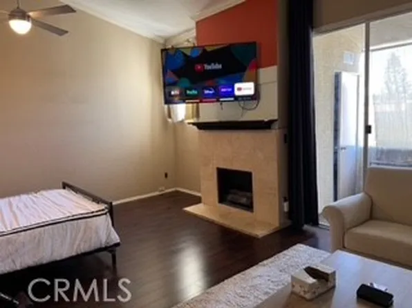5325 Newcastle Ave Unit 330, Encino, CA 91316