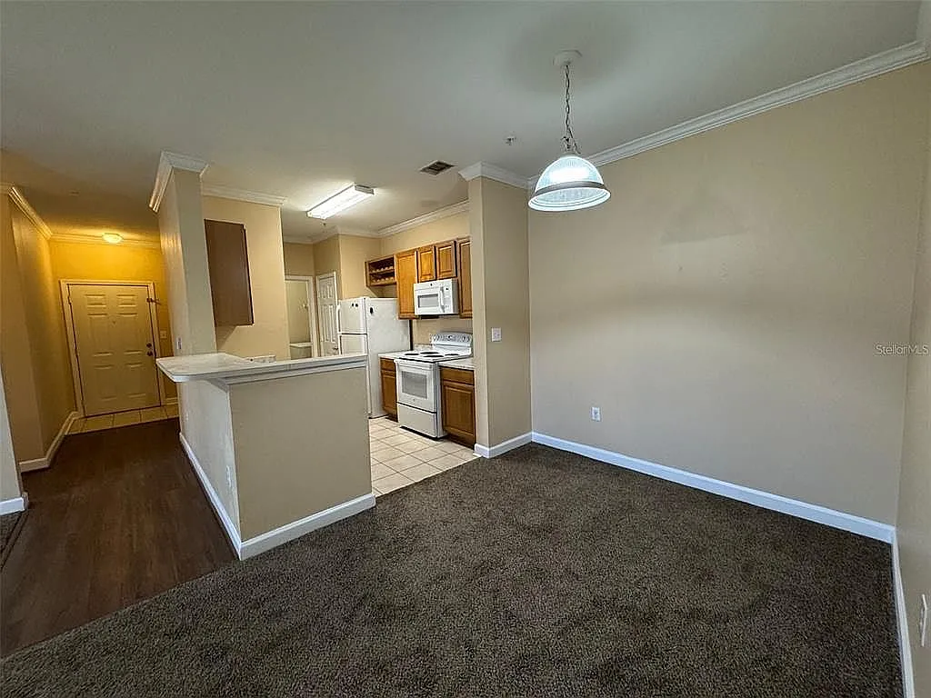 Building Photo - 18575 Bridle Club Dr