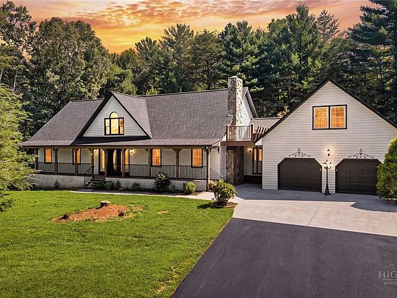 2nd image of 949 Dav Road
