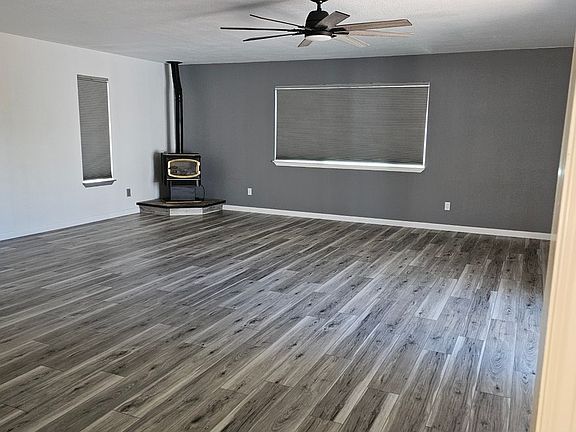 5th image of 616 Kim Ct