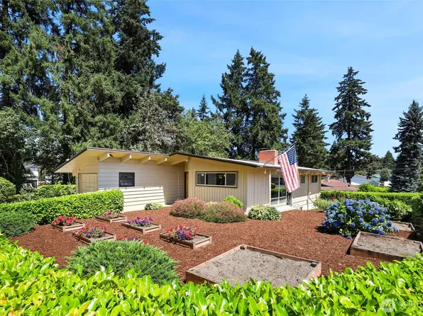 10013 Barnes Lane S, Tacoma, WA 98444