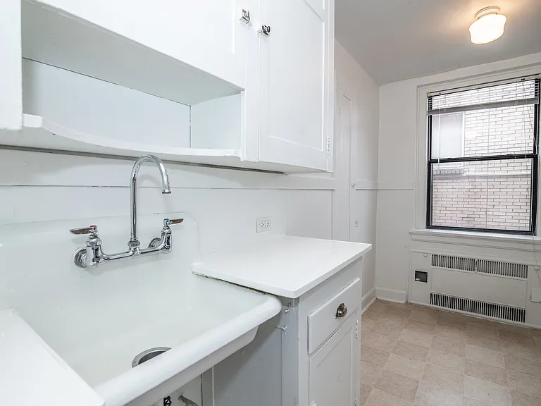 Marianne Apartments — Photo 42