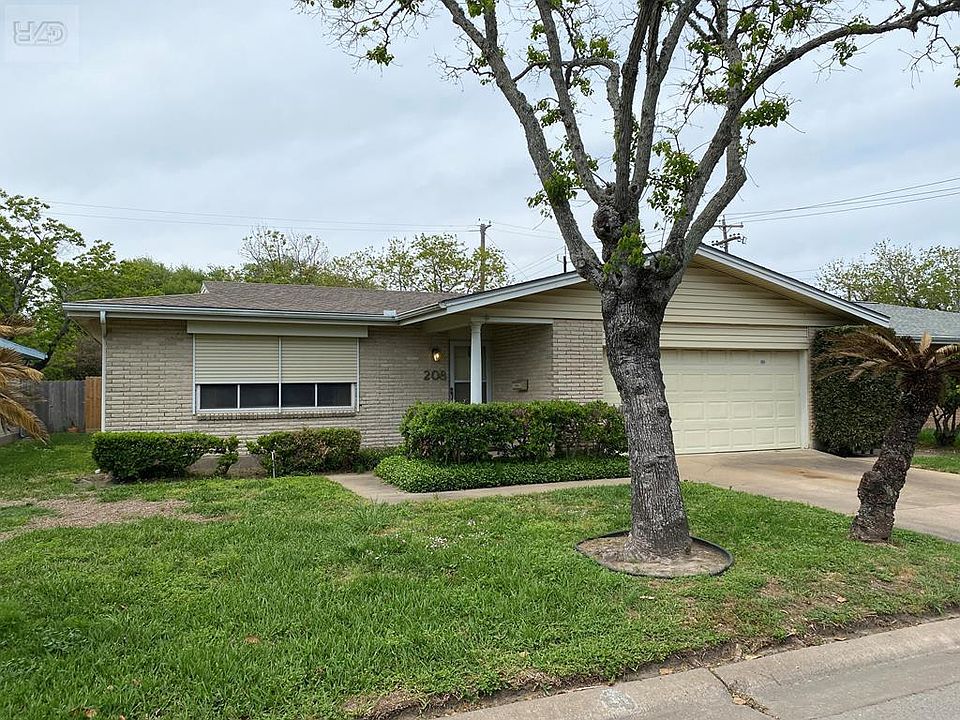 1st image of 208 Barracuda Ave