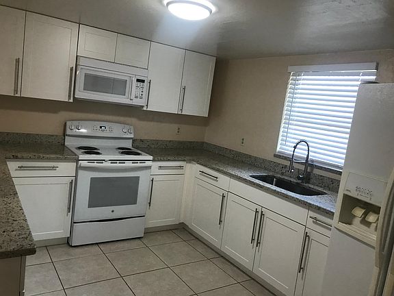 2nd image of 16300 Teresa Ln #1