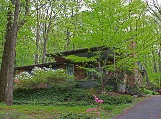 416 Lake View Dr, Lititz, PA 17543