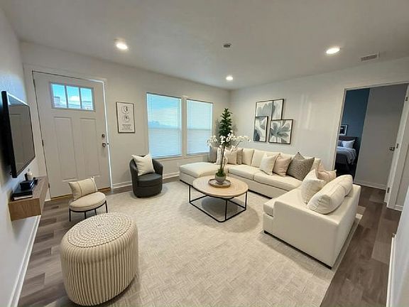 5th image of 4650 E Carey Ave #60