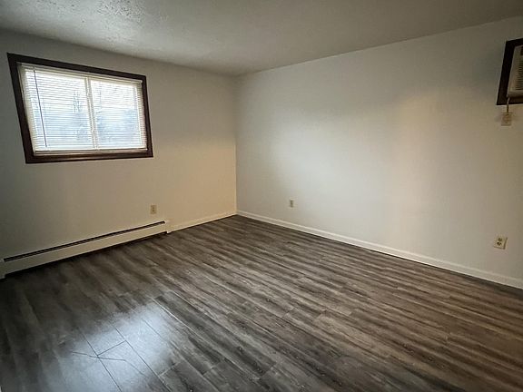 4th image of 1875 Turner Blvd APT A