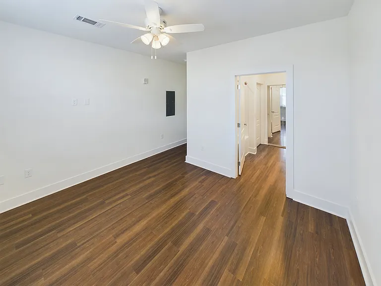 370 Arsdale Ave #28-103 — Photo 6
