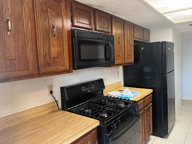 1211 Brush Creek Dr — Photo 28
