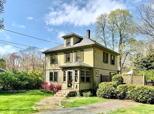 75 Old Essex Rd, Manchester, MA 01944