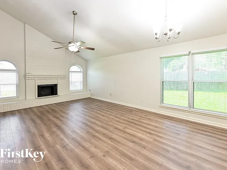 7207 Foxwick Ln — Photo 4