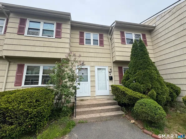 30 Round Tree Drive #6, Naugatuck, CT 06770