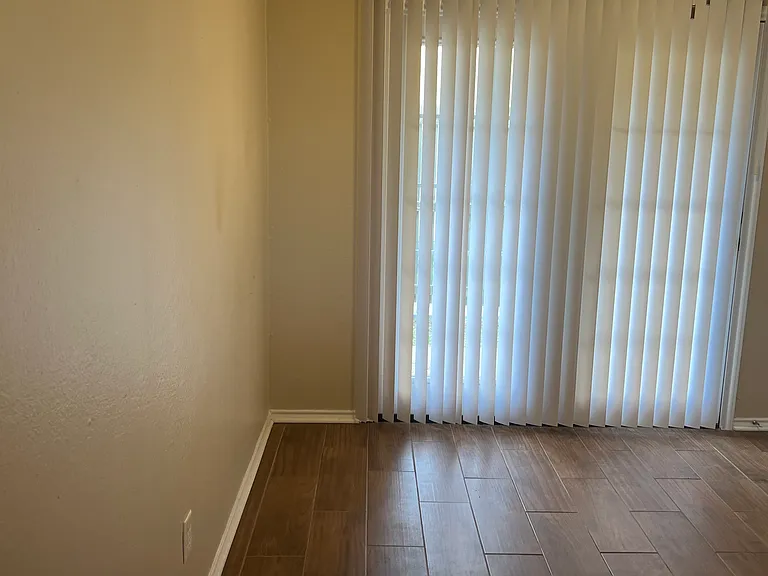 317 Hill Ave #16 — Photo 9