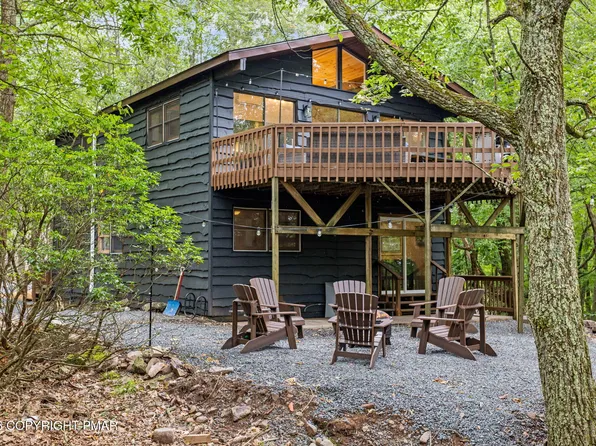 53 Skye Dr, Lake Harmony, PA 18624