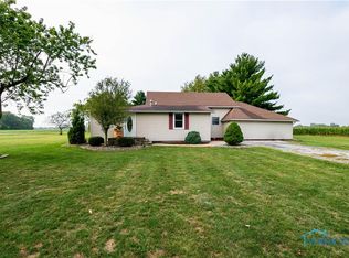 1977 Openlander Rd, Bryan, OH 43506