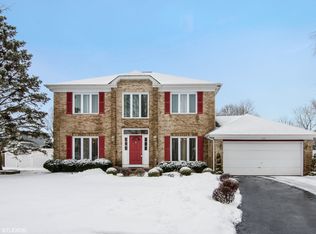 740 Pickwick Ct, Algonquin, IL 60102