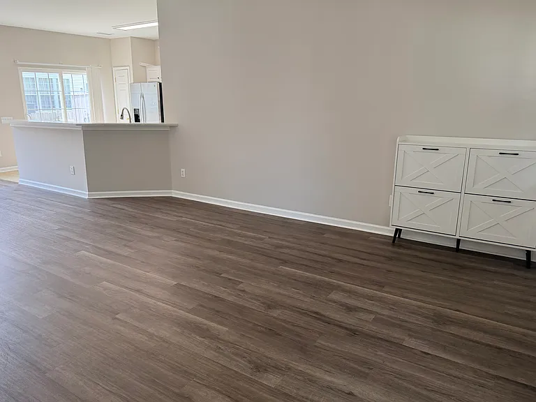 3408 Laurenhurst Ln — Photo 4