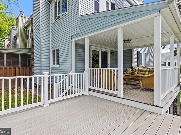 4th image of 2 Martine Ct