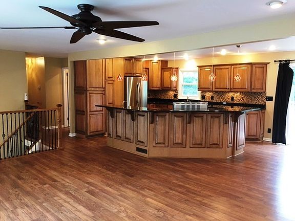 4th image of 4508 Dogwood Cir