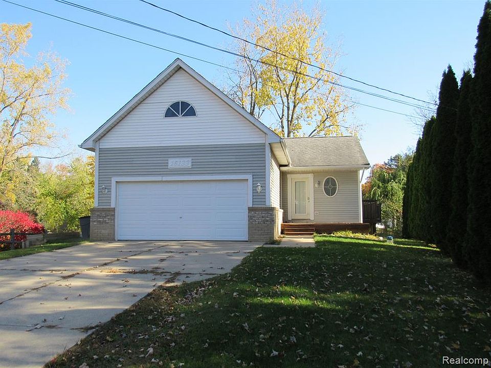1st image of 16133 Softwater Lake Dr