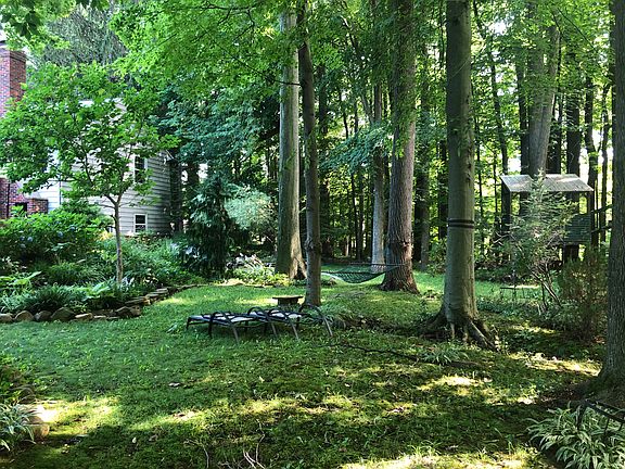 3rd image of 6814 Eastgate Dr