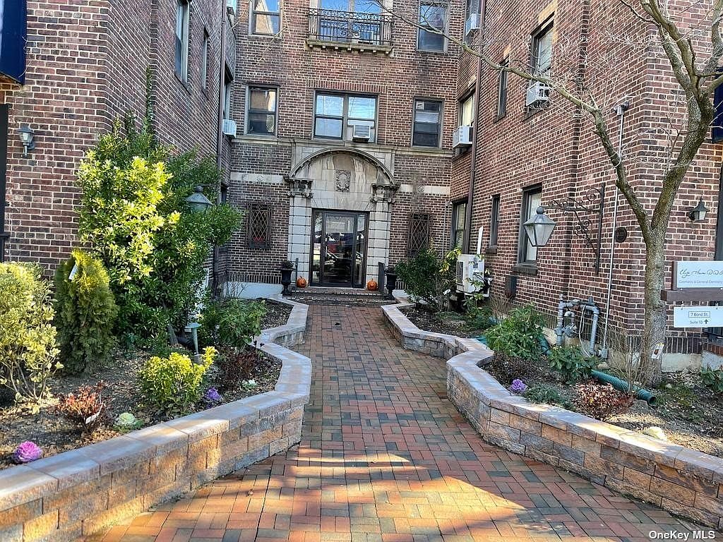 7 Bond Street UNIT 1C, Great Neck, NY 11021 Zillow