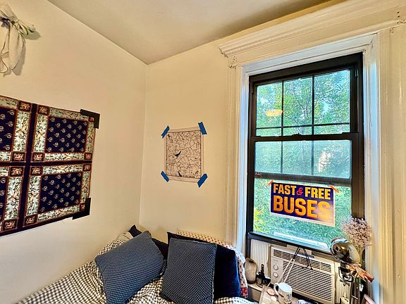 5th image of 989 Bergen St #D3