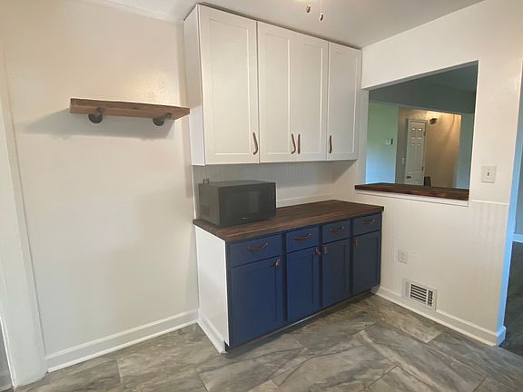 4th image of 1826 Arrowwood St