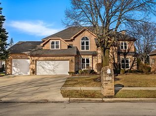 44 Founders Pointe N, Bloomingdale, IL 60108