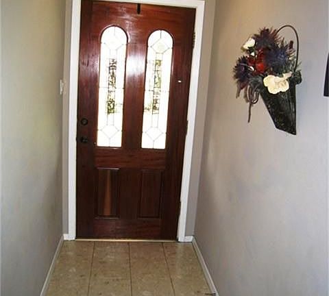 3rd image of 3409 W Circle Dr