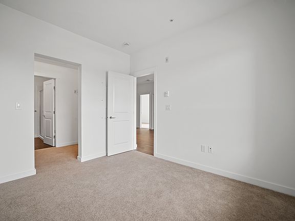 4th image of 15733 85th Ave #301